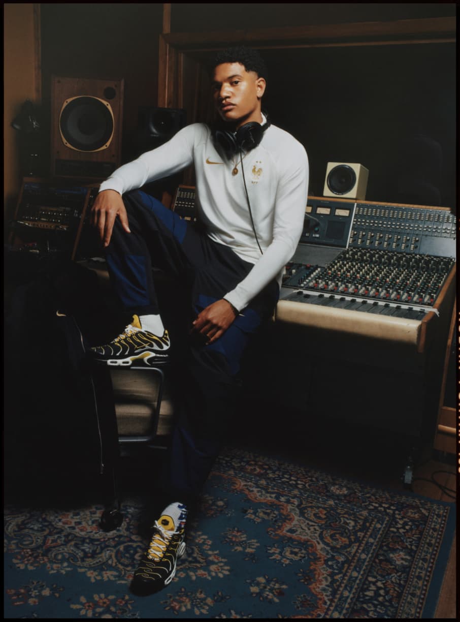 Nike FC 造型：AntsLive