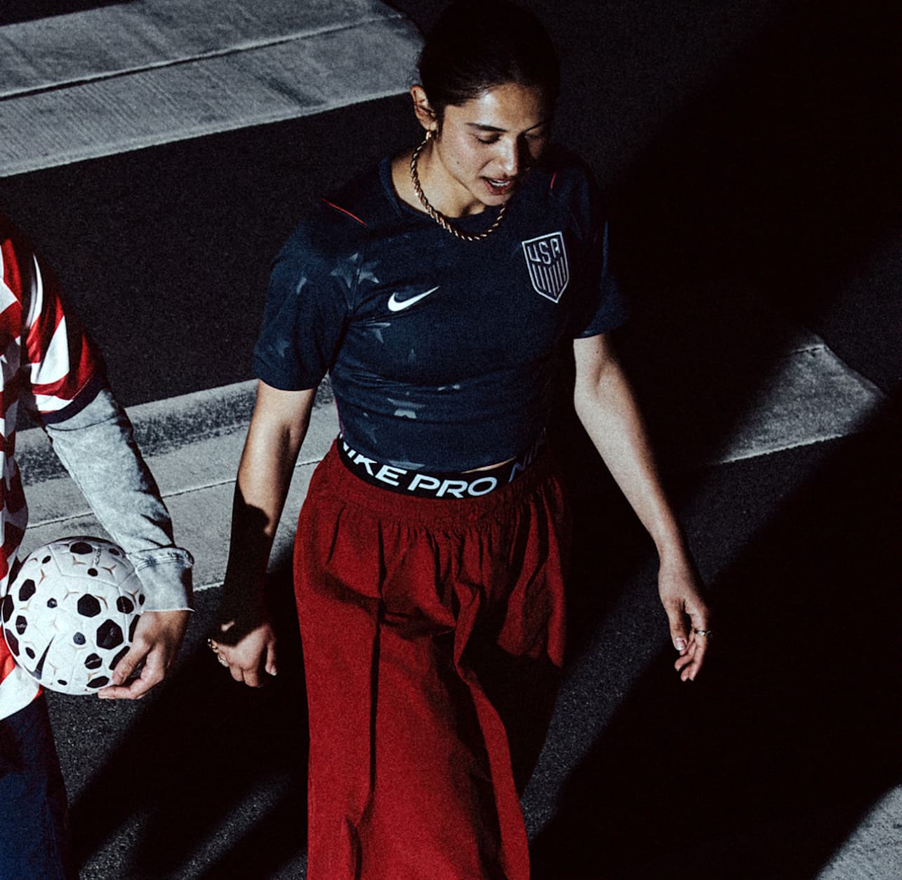 Nike Sportswear (NSW), Look of Football