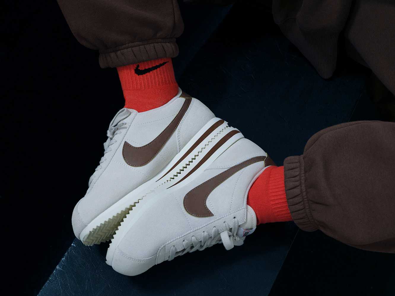 여성 신발, 의류 및 액세서리