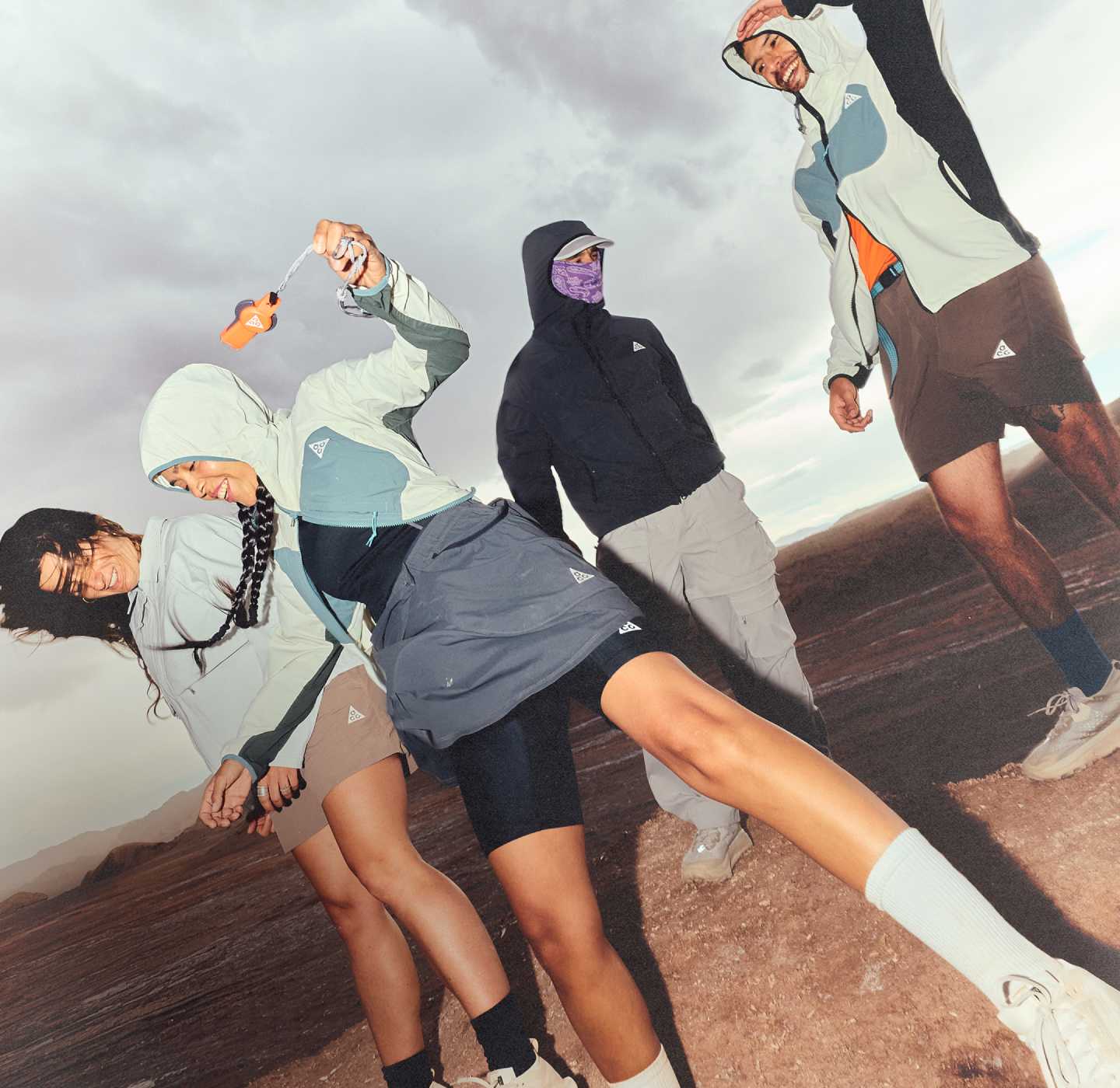 Calzado, Vestimenta y Accesorios Para Mujer, Seek All Conditions