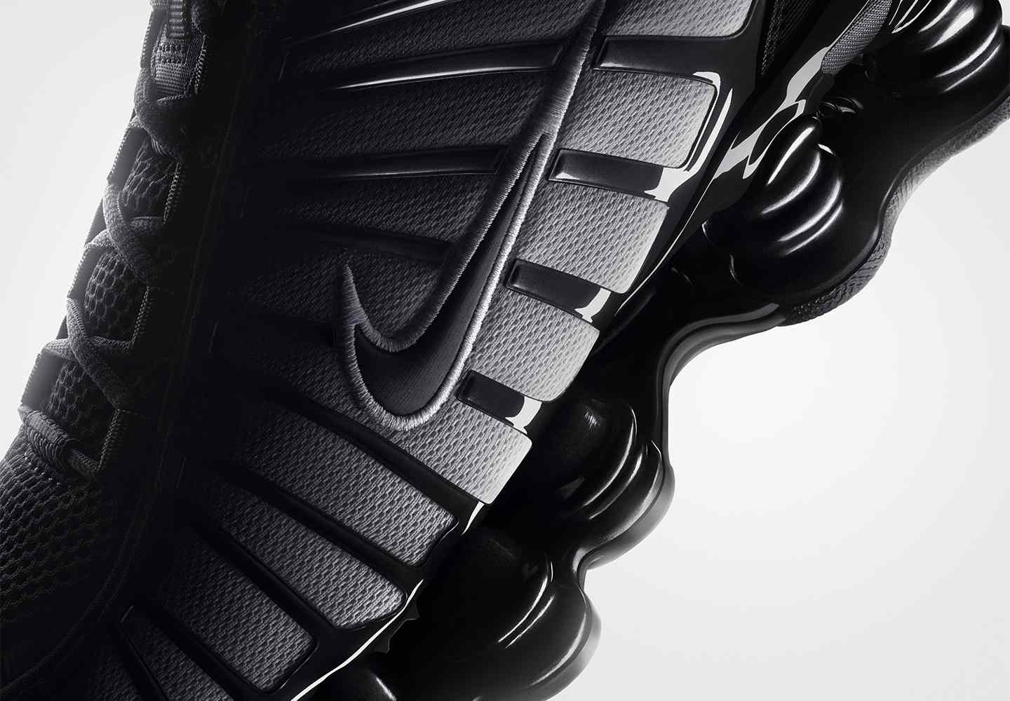 여성 신발, 의류 및 액세서리