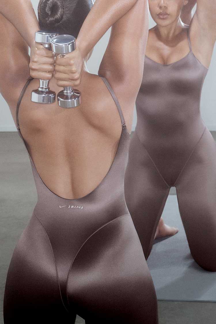 Mode studio validé., Nouveaux looks NikeSKIMS Performance