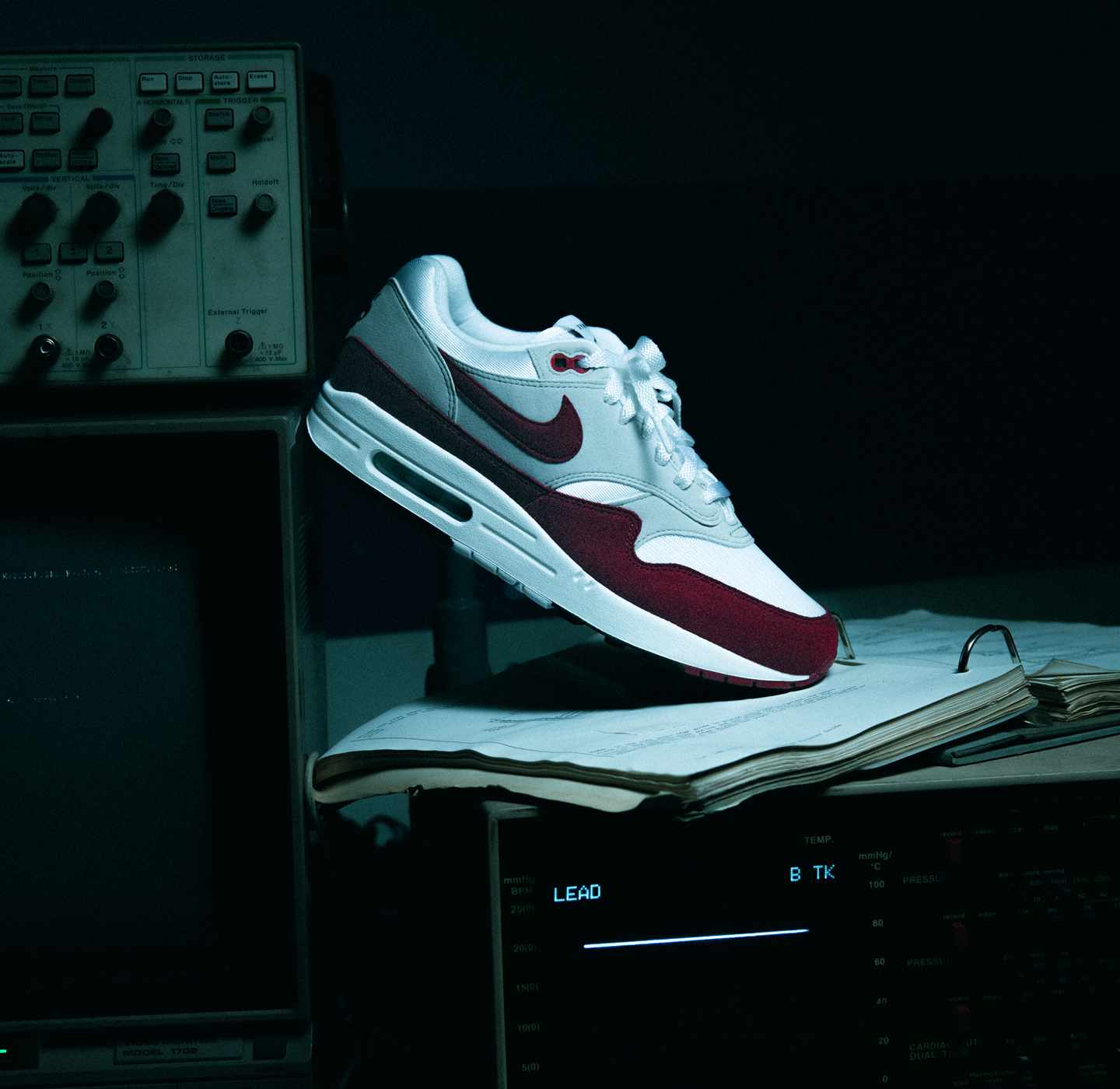 Men's Shoes, Clothing & Accessories