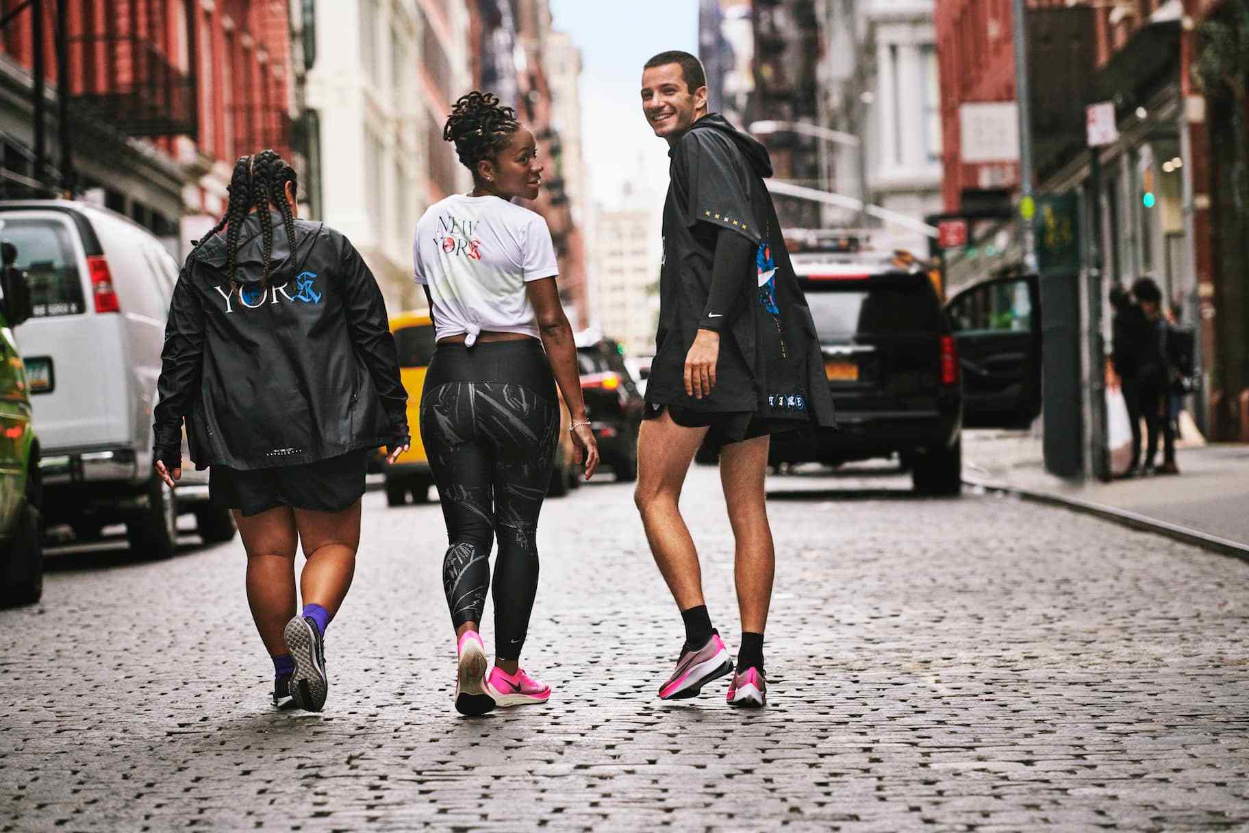 Cómo elegir la ropa y el calzado adecuados para una carrera