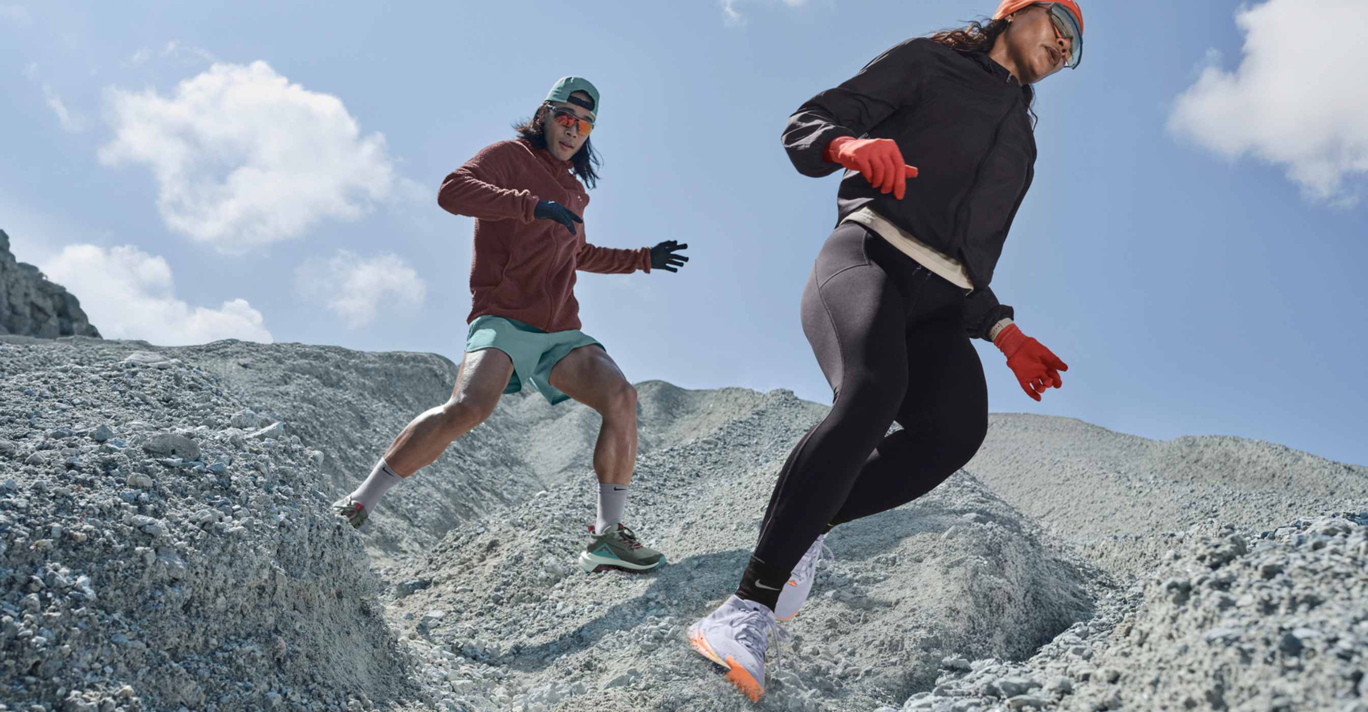 여성 신발, 의류 및 액세서리