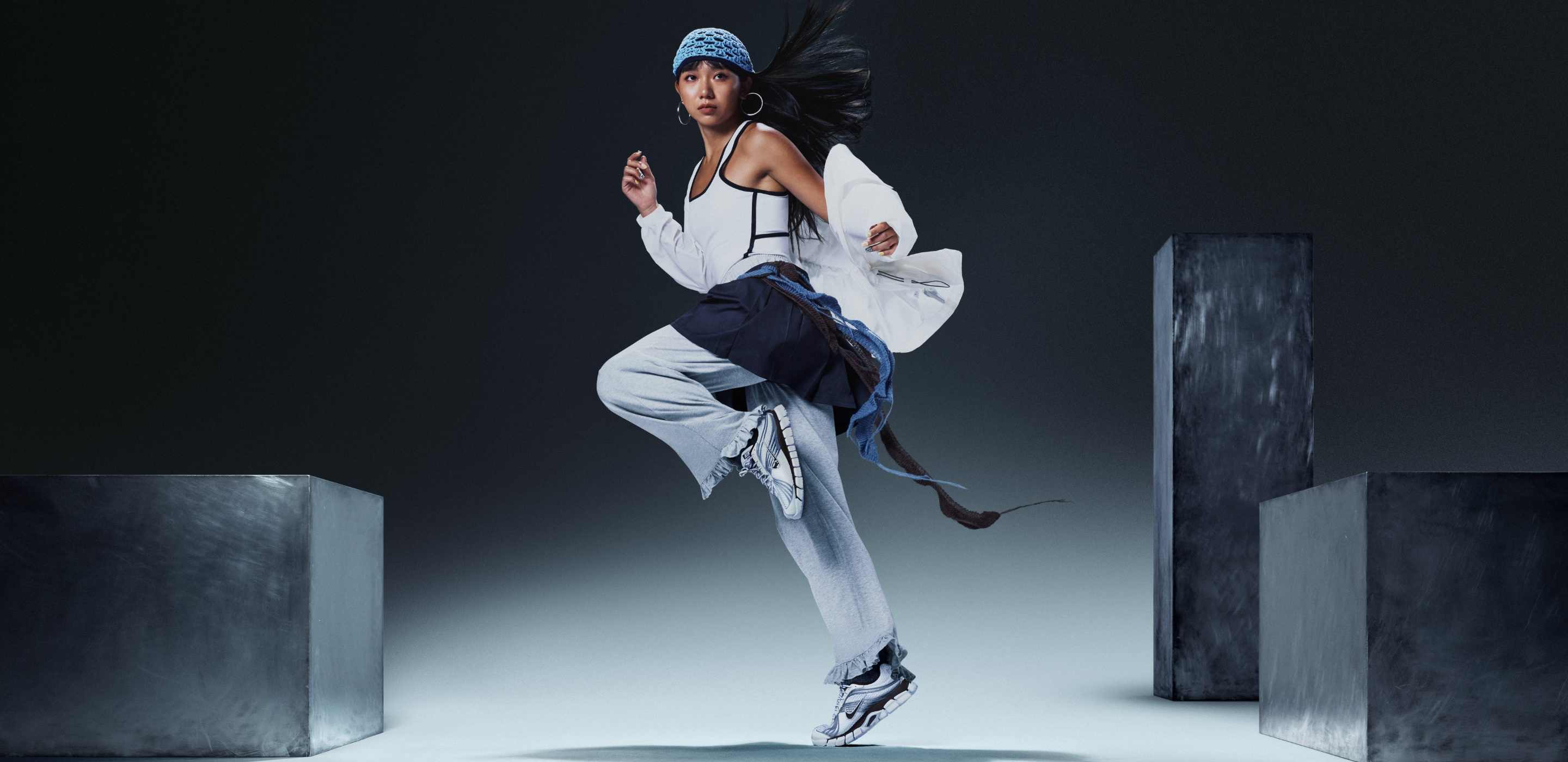 Women's Shoes, Clothing & Accessories, BACK WITH A BANG