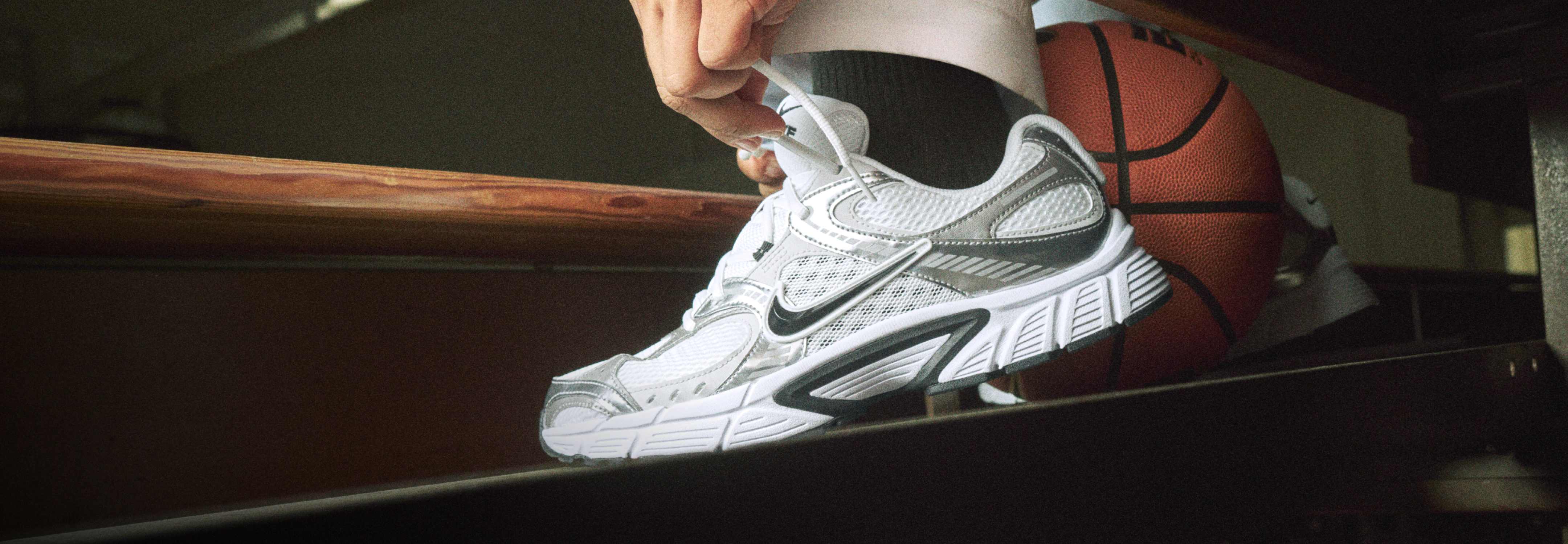 Men's Shoes, Clothing & Accessories