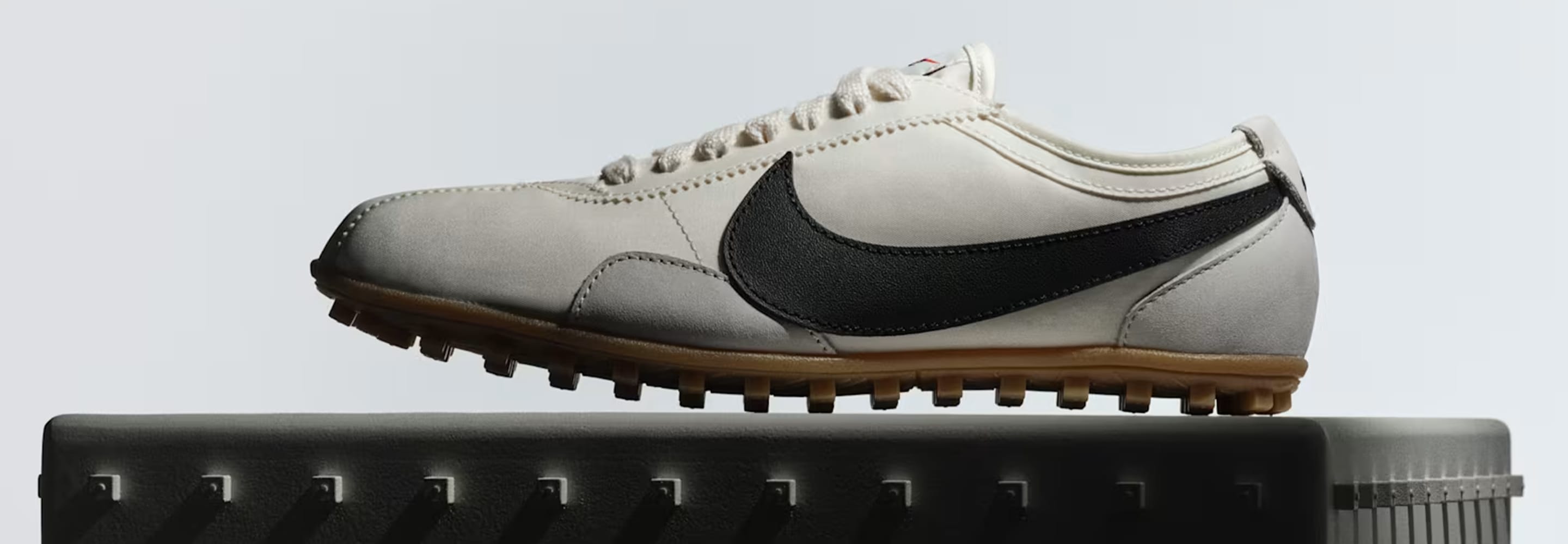 Nike Sportswear (NSW), TENIS MOON