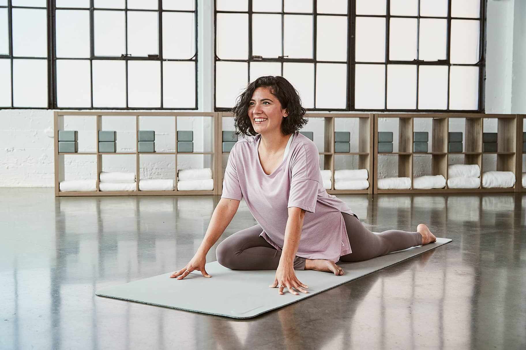 Cinco formas de traer el yoga a tu vida cotidiana