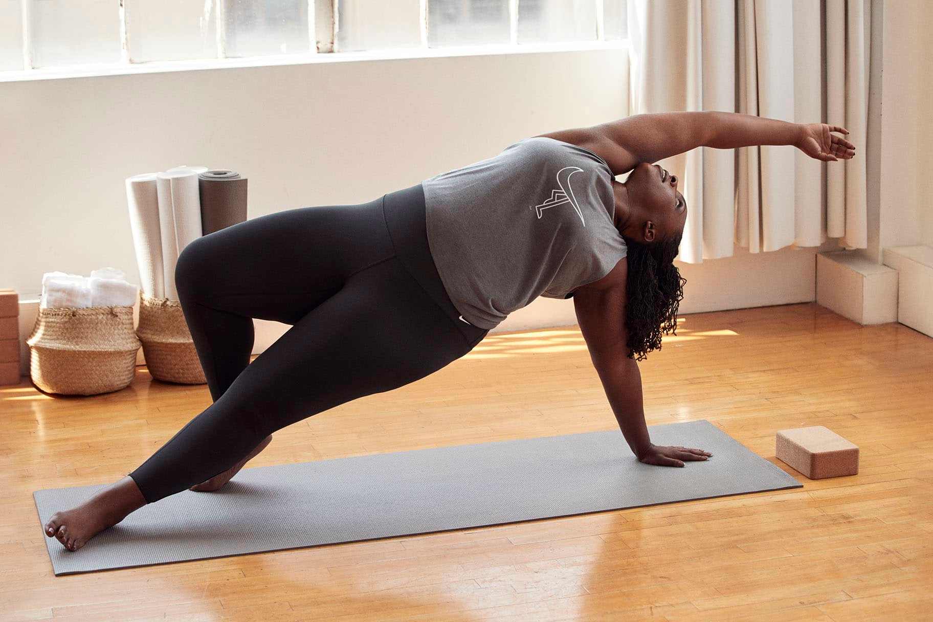 Vinyasa yoga y por qué deberías probarlo