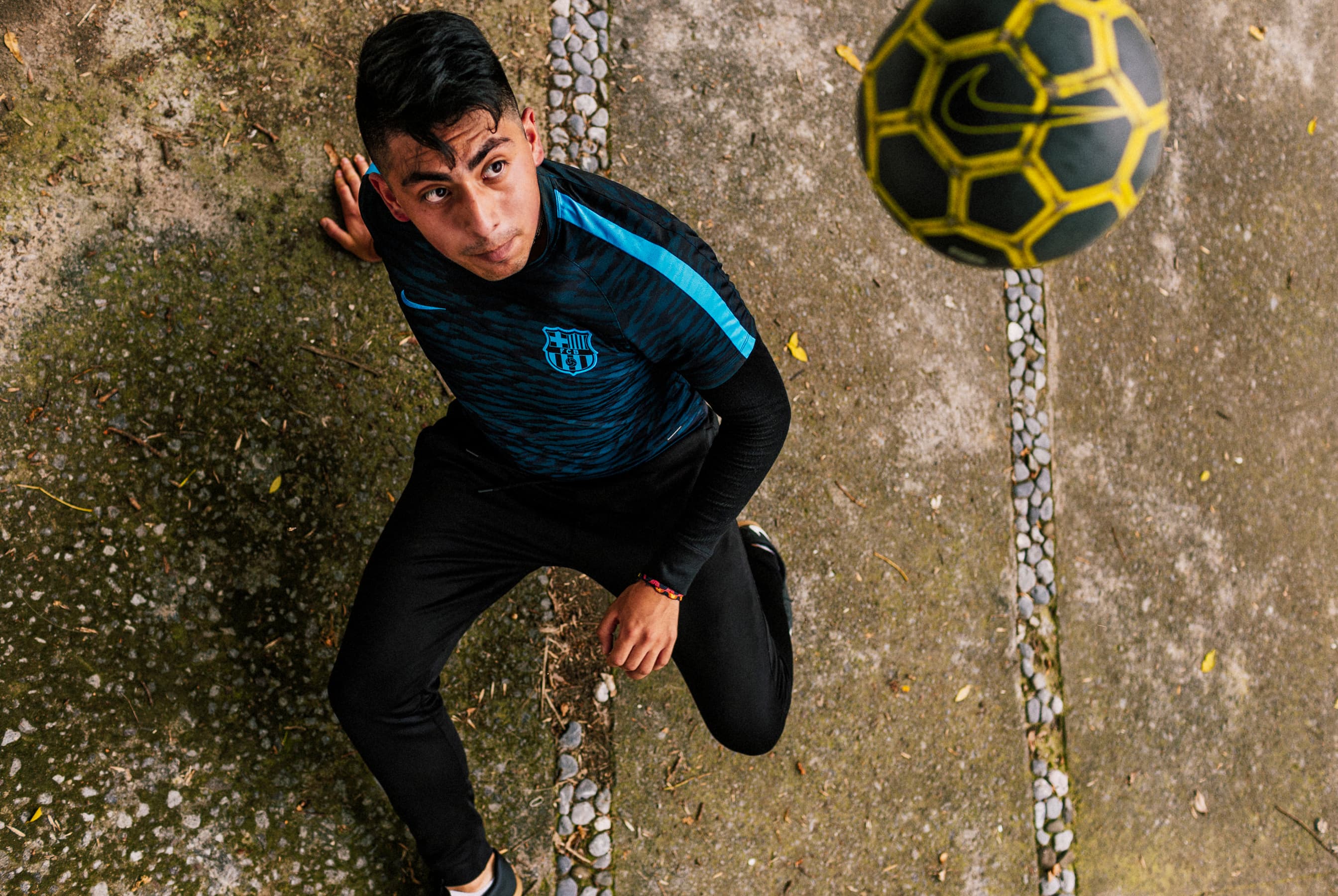 Mexico City Footballer Alan Landeros Perfects His Skills. Nike CA