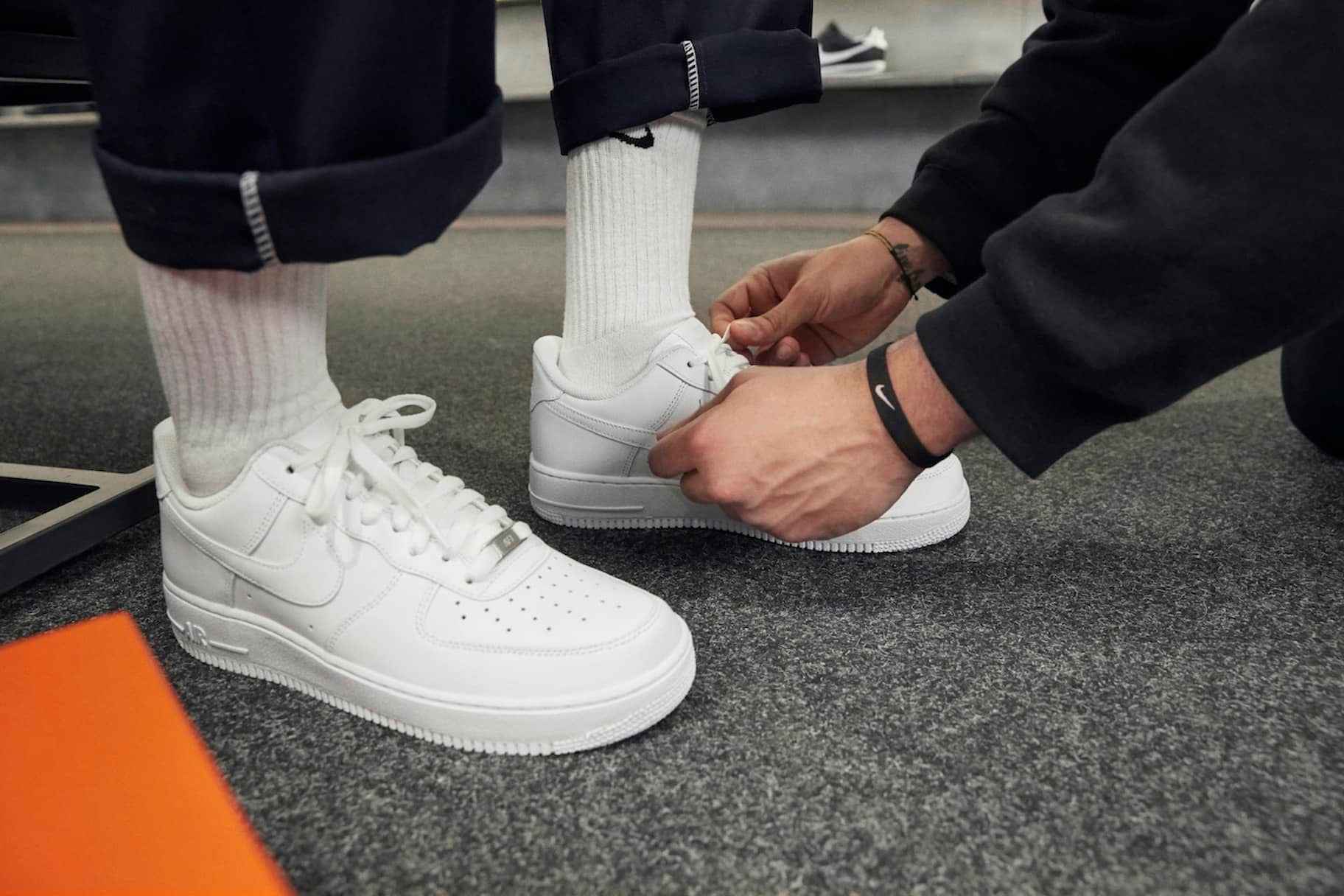 Come prendere le misure del piede per trovare la misura di scarpe giusta