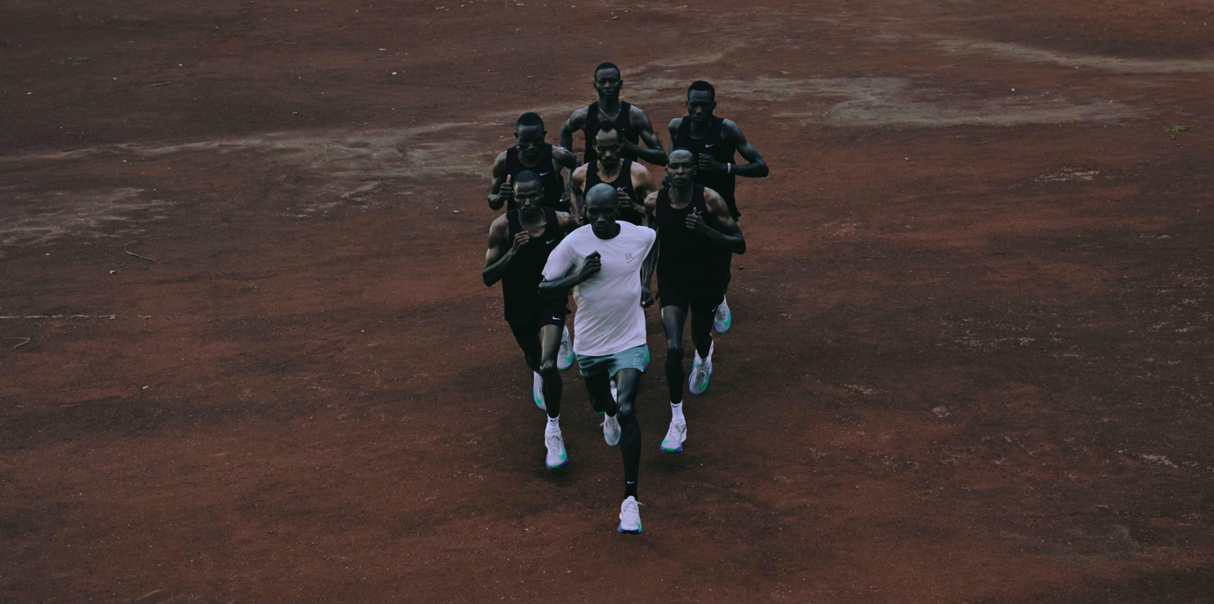 Erkek Ayakkabıları, Giysileri ve Aksesuarları