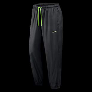 Nike. Just Do It, slide 3 of 6