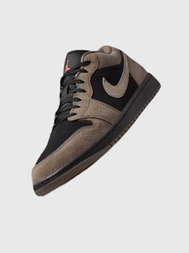 Always Iconic, Nike. Just Do It, slide 2 of 6