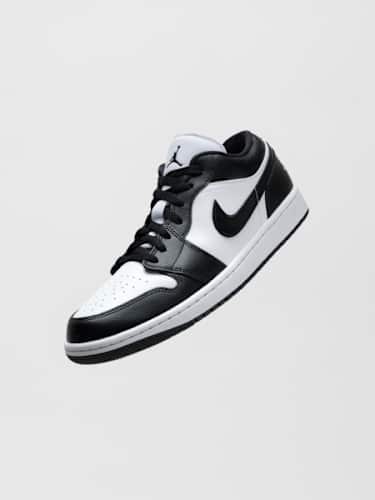 ชุดกีฬา Nike