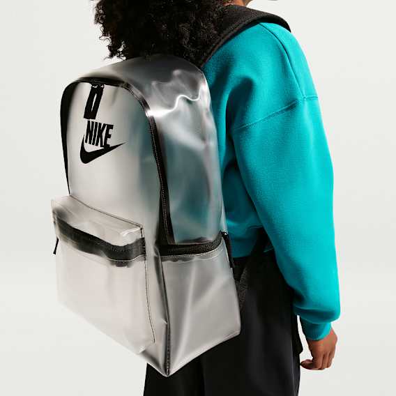 Must Haves, Calzado, vestimenta y accesorios para niños Nike. Nike.com, slide 3 of 3