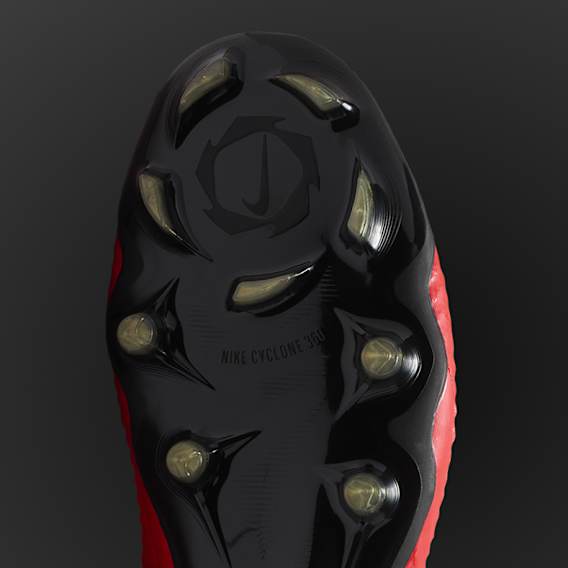 Phantom für jeden Belag, Phantom Fußballschuhe, slide 1 of 5