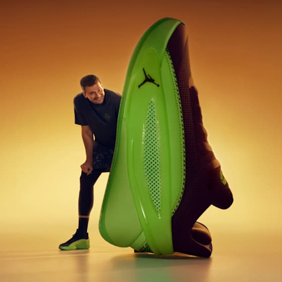 注目・人気商品, Nike. Just Do It. Nike.com (JP), slide 4 of 4