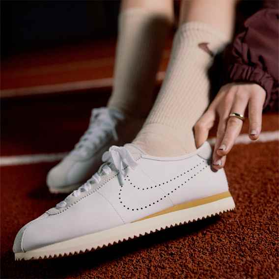 Nike. Just Do It. Nike.com (JP)
