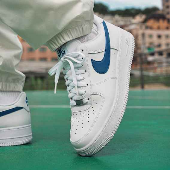 Shop By Category, Calzado, Vestimenta y Accesorios para Hombre, slide 2 of 3