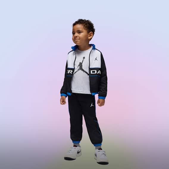 나이키 키즈 신발, 의류 및 액세서리. NIKE.COM 