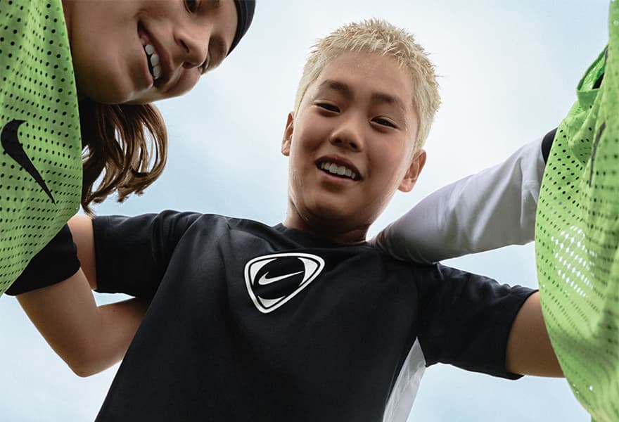 Comprar por deporte, Nike Para Niños, slide 1 of 4