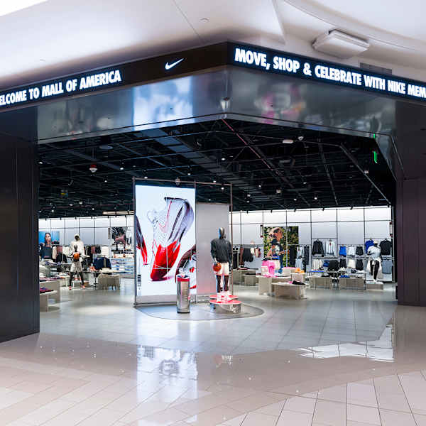 MORE LOCATIONS, NikeSKIMS Store Locator, slide 4 of 4