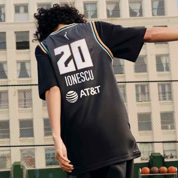Nike Style By: Clothing Inspiration for Women 