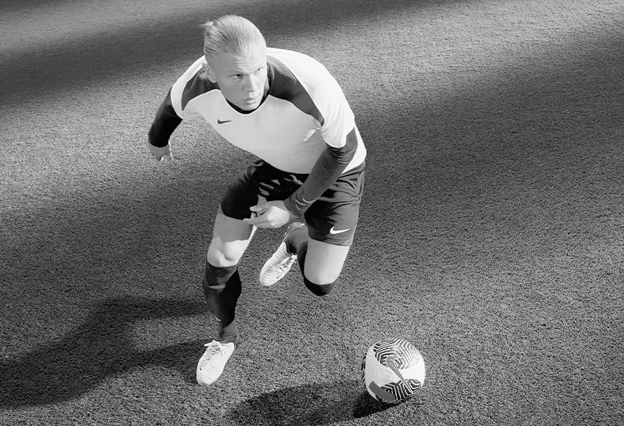 SCHUHE BEKLEIDUNG ACCESSOIRES F R HERREN NIKE DE visual data 3