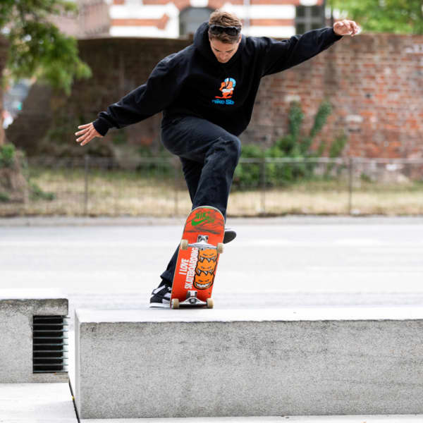 Skateboarding Essentials, Nike SB. Inside Nike Skateboarding, slide 2 of 3