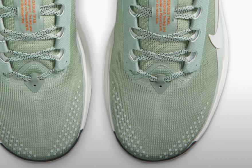 Men's Shoes, Clothing & Accessories, slide 1 of 3