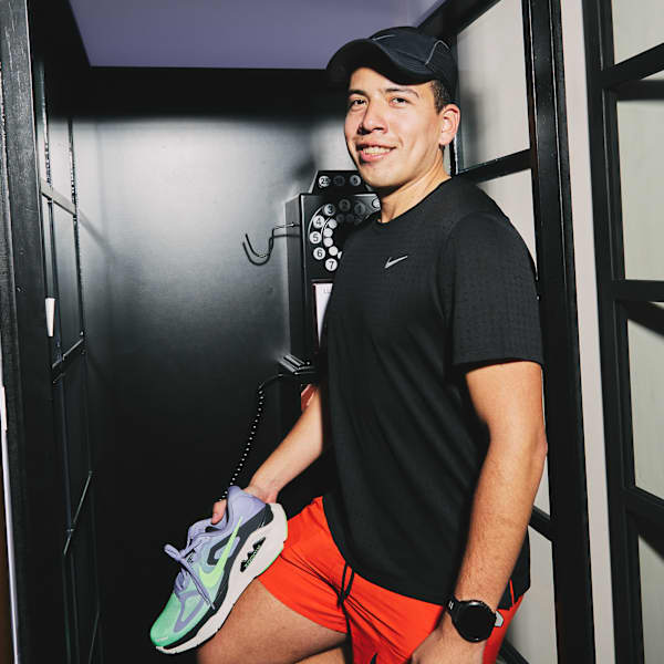 Equípate con los looks de Structure Plus, Sitio web oficial de Nike, slide 6 of 6