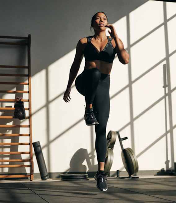 แอพ Nike Training Club ท่าออกกำลังกายที่บ้านและท่าอื่นๆ