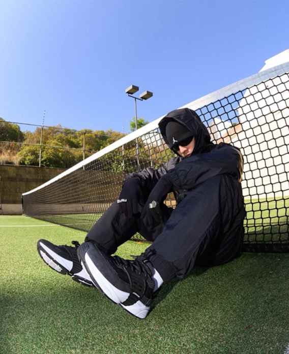 Descubre la vision de otros creadores, Nike Trunner Calo, slide 2 of 3