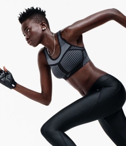 Nikeのパンツとタイツ