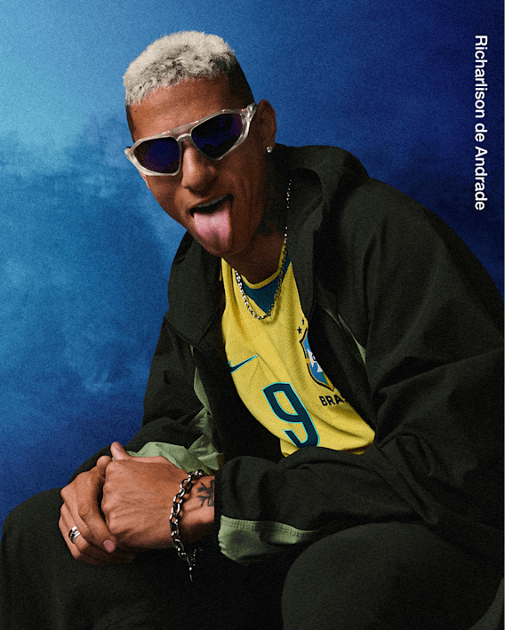 Collezioni delle nazionali, Scarpe, abbigliamento e accessori da calcio, slide 3 of 5