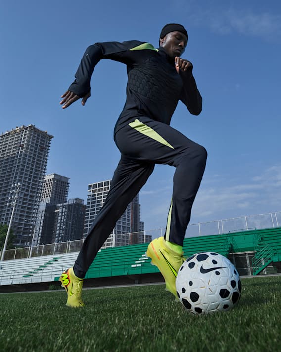 Sko, klær og tilbehør for herre fra Nike