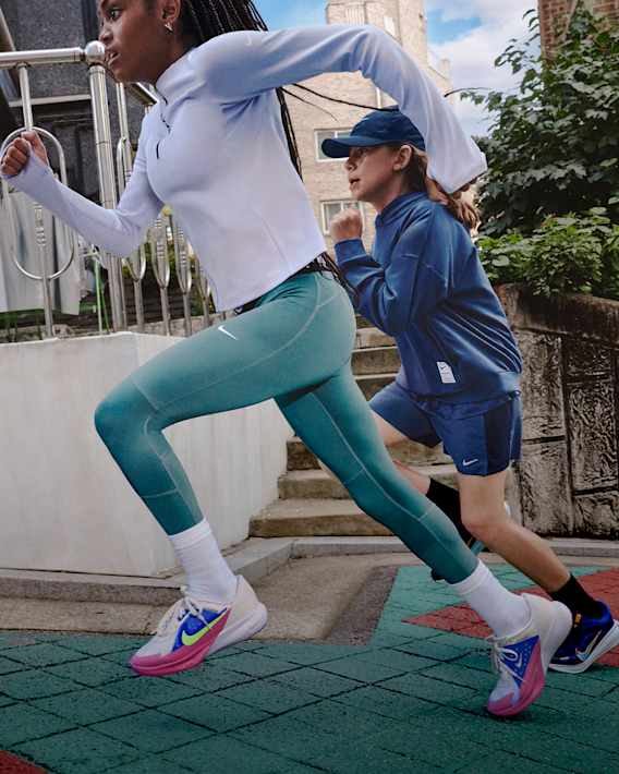 Scopri per sport, Nike Bambini, slide 1 of 5