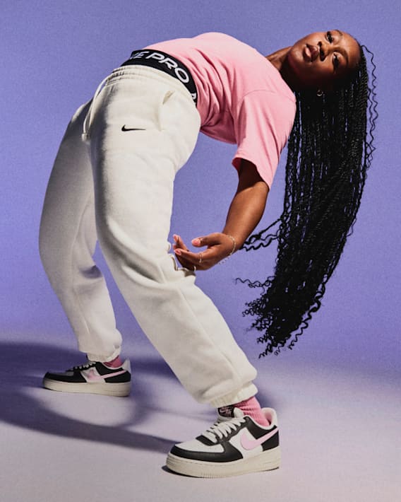 Nike Teens: Your home of latest fashion, inspiration, and real feelings 