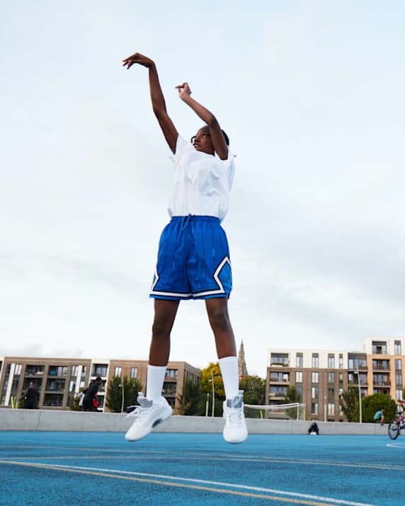 Jordan ret homenatge a la Black History Season