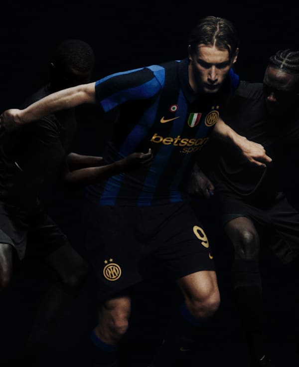 Club Kits, Nike Football, slide 4 of 6