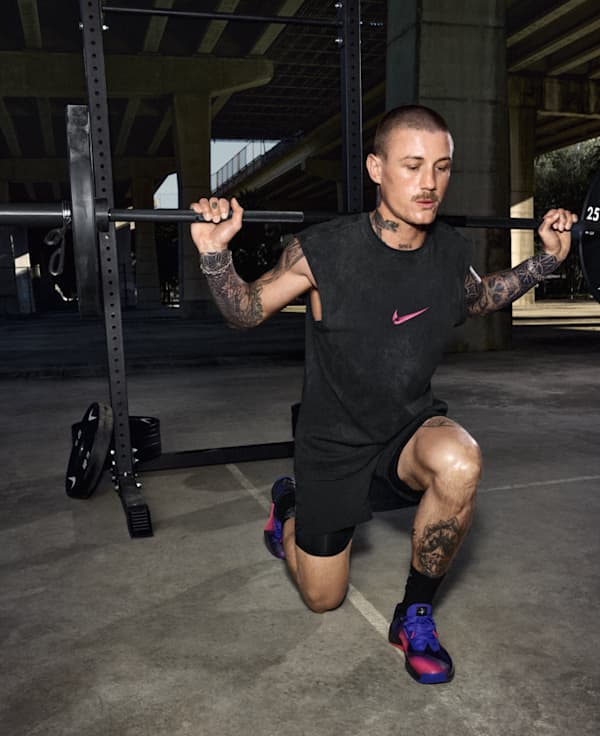 เลือกซื้อตามประเภทกีฬา, ร้านค้าอย่างเป็นทางการของ Nike, slide 4 of 8