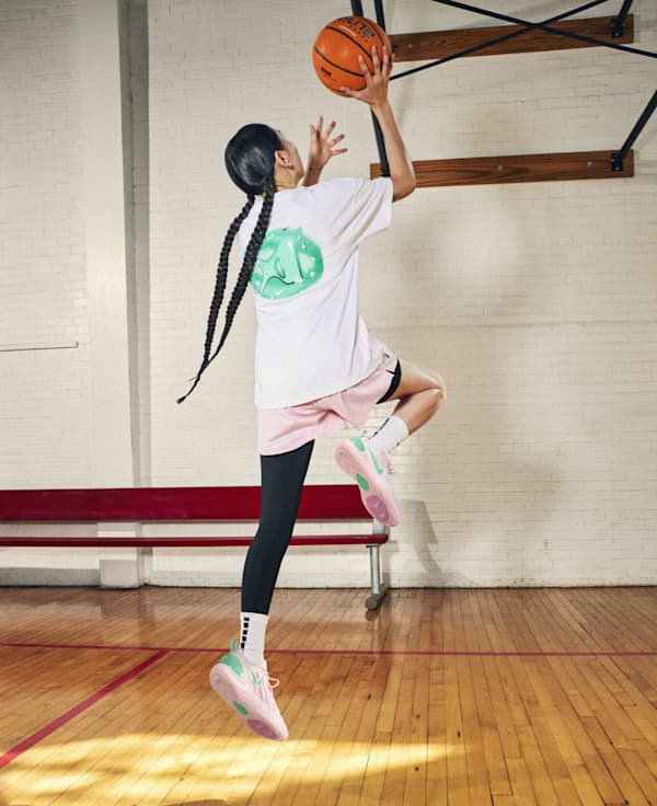 依運動項目選購, Nike 官方商店, slide 3 of 8