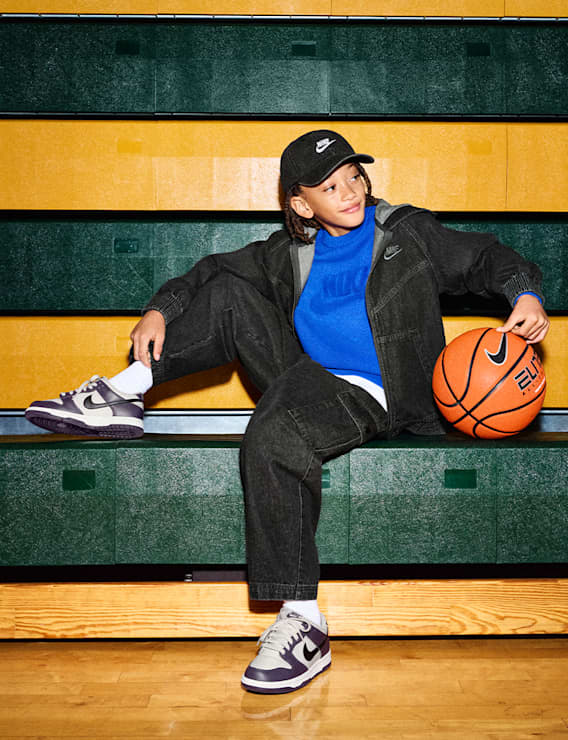 Complementa tu estilo, Sitio web oficial de Nike, slide 1 of 4