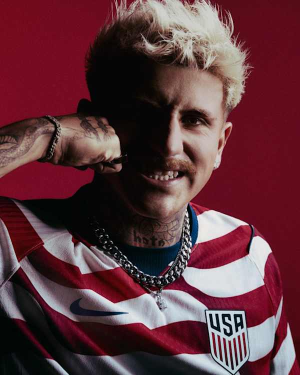 Nike. Just Do It, slide 1 of 3