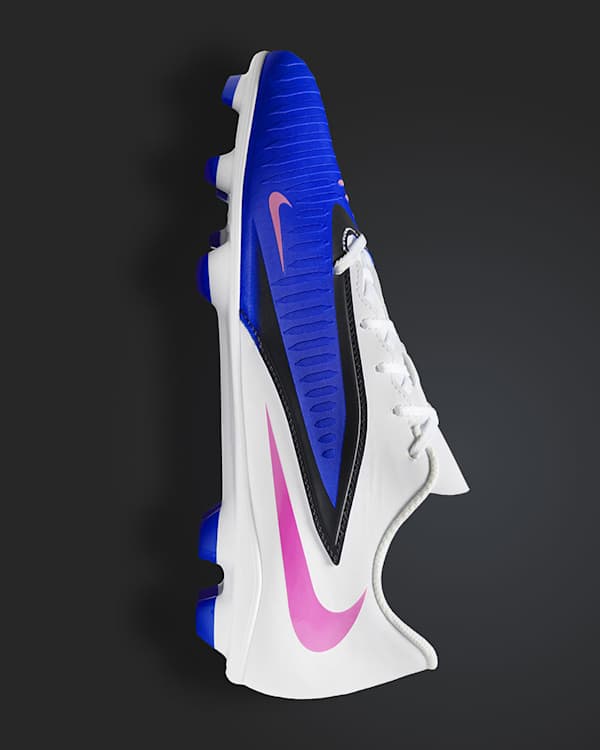 Tria una gamma, Botes de futbol Phantom, slide 4 of 4