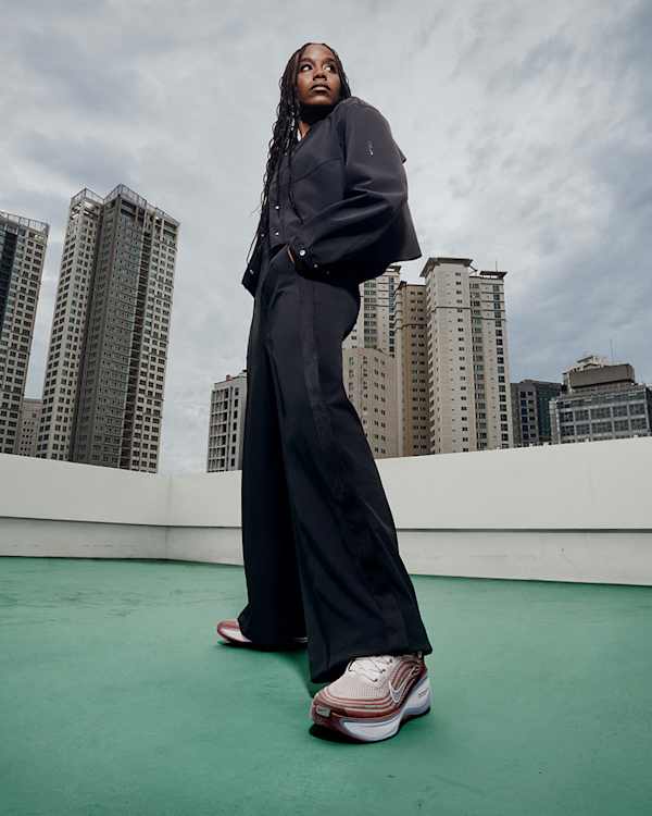 New & Featured, 여성 신발, 의류 및 액세서리, slide 2 of 4