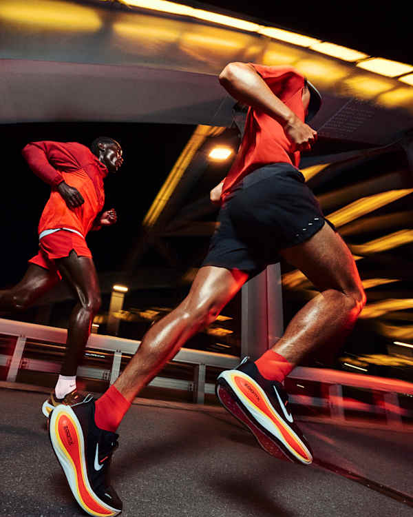 New & Featured, 남성 신발, 의류 및 액세서리, slide 4 of 4