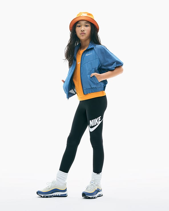 나이키 스포츠웨어 에센셜, Nike Sportswear, slide 3 of 3